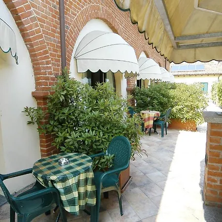 Agriturismo Cascina Nuova Farm stay *