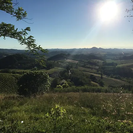 Agriturismo Cascina Nuova Κατάλυμα σε φάρμα Valenza