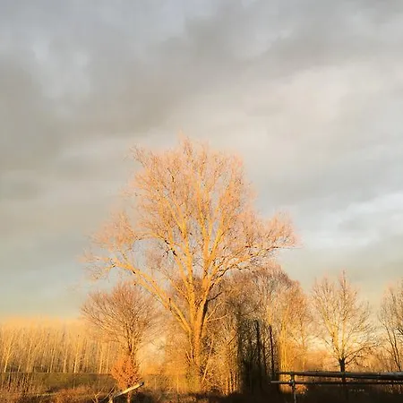 Agriturismo Cascina Nuova Κατάλυμα σε φάρμα Valenza