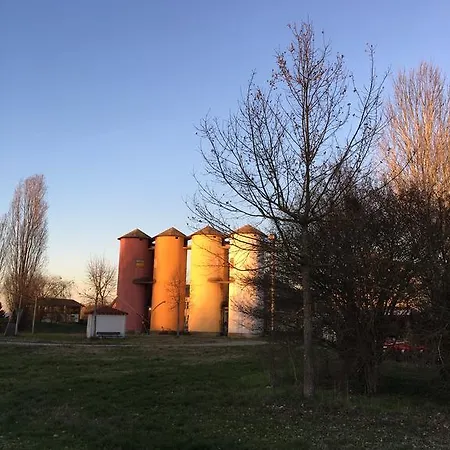 Κατάλυμα σε φάρμα Agriturismo Cascina Nuova *