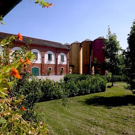 Farm stay Agriturismo Cascina Nuova Valenza