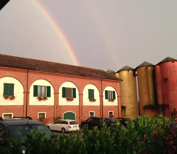 Agriturismo Cascina Nuova *